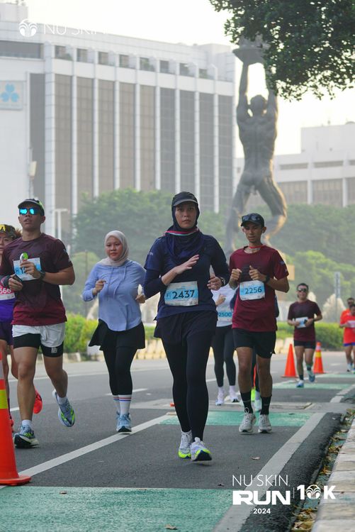 Race photo from Nu Skin Run 10K