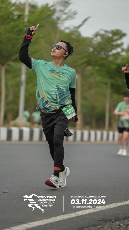Race photo from Arutmin Borneo Run 2024