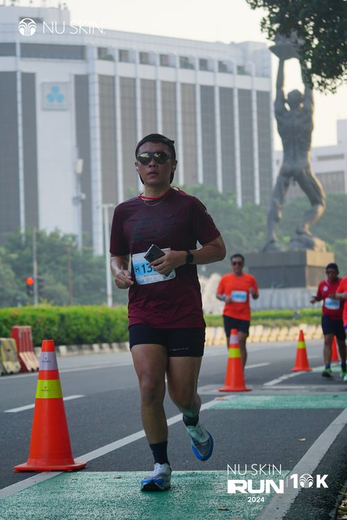 Race photo from Nu Skin Run 10K