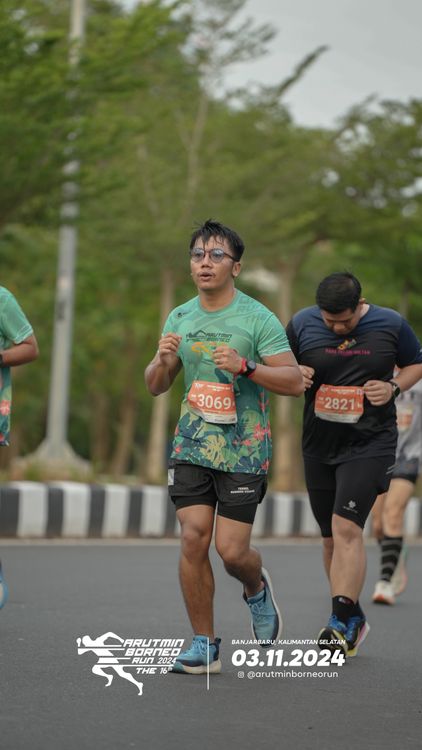 Race photo from Arutmin Borneo Run 2024