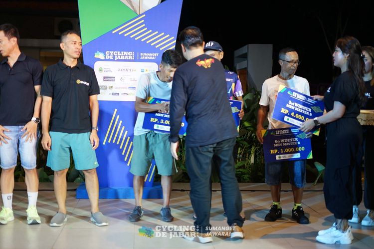 Race photo from Cycling de Jabar 2024