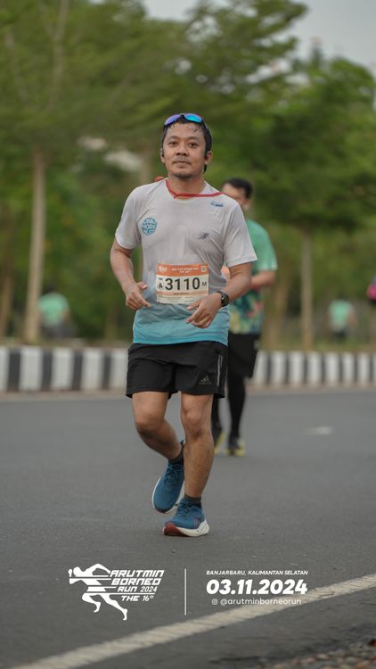 Race photo from Arutmin Borneo Run 2024