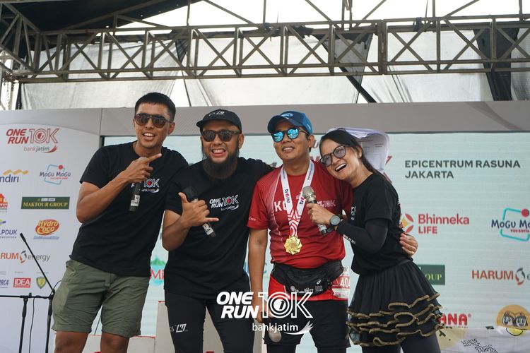 Race photo from ONE RUN 10 K