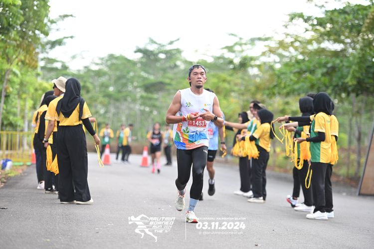 Race photo from Arutmin Borneo Run 2024