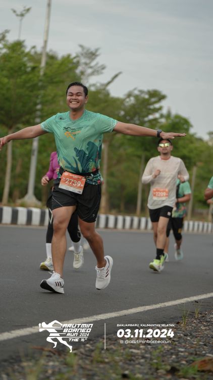 Race photo from Arutmin Borneo Run 2024