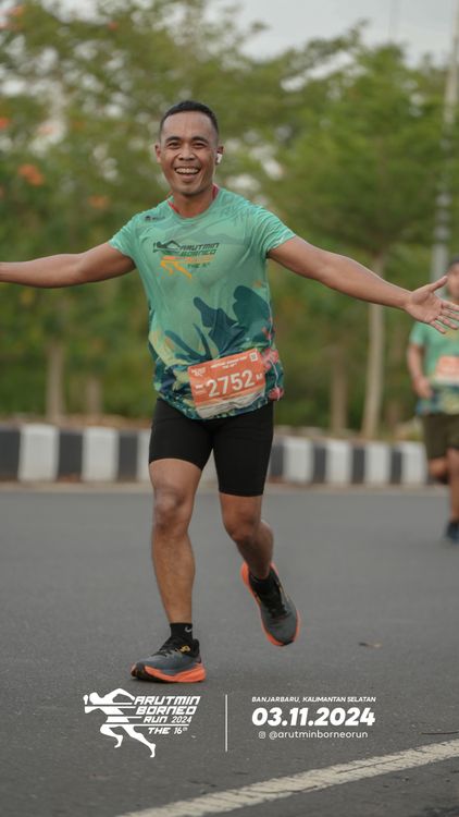 Race photo from Arutmin Borneo Run 2024