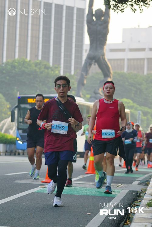 Race photo from Nu Skin Run 10K
