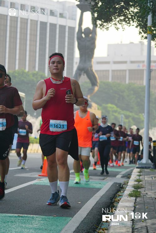 Race photo from Nu Skin Run 10K