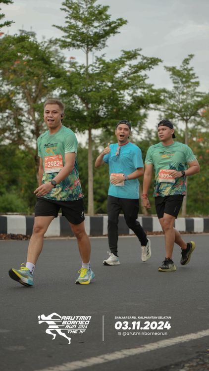 Race photo from Arutmin Borneo Run 2024
