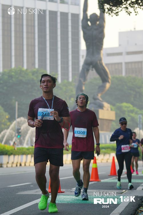 Race photo from Nu Skin Run 10K
