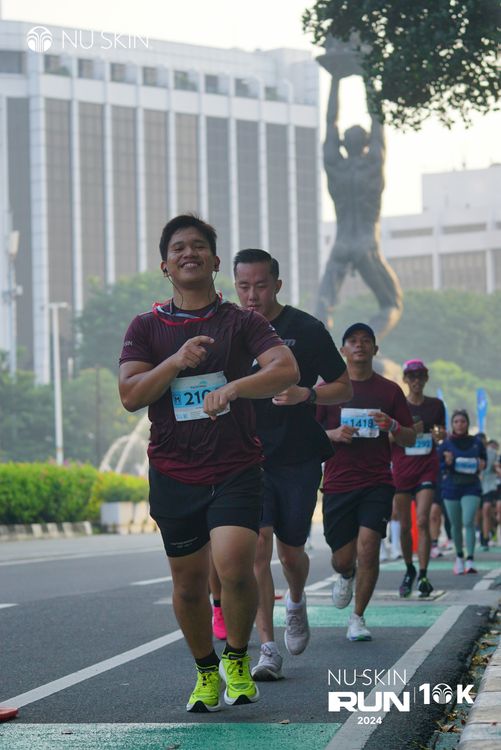 Race photo from Nu Skin Run 10K