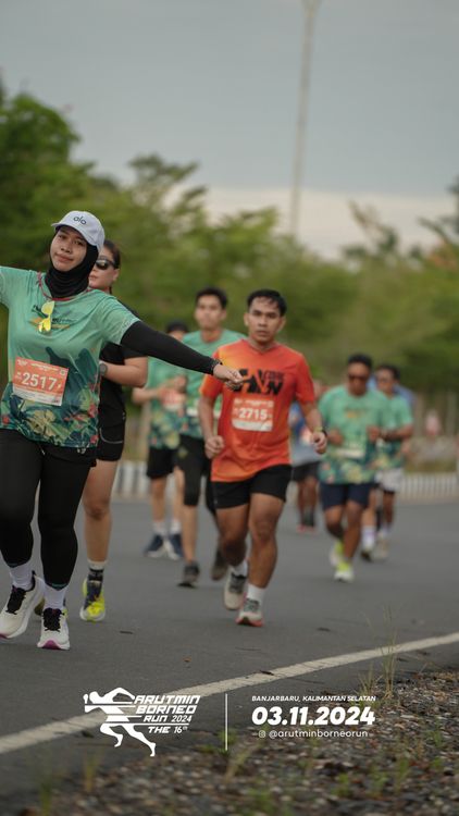 Race photo from Arutmin Borneo Run 2024