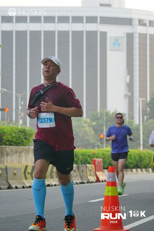 Race photo from Nu Skin Run 10K