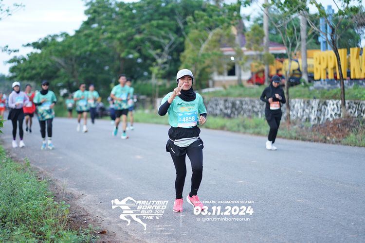 Race photo from Arutmin Borneo Run 2024