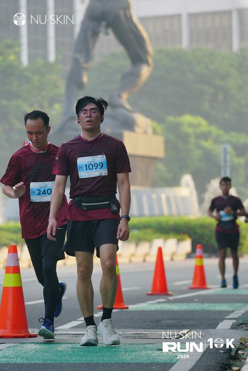 Race photo from Nu Skin Run 10K