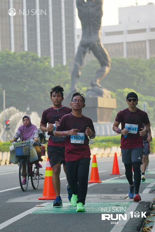 Race photo from Nu Skin Run 10K