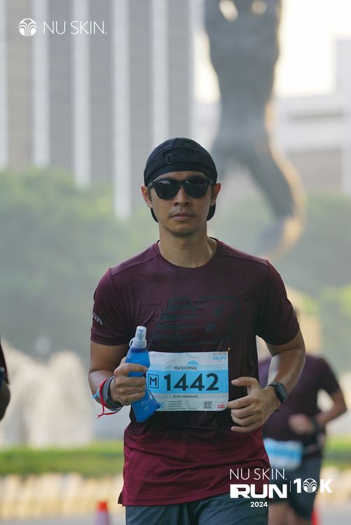 Race photo from Nu Skin Run 10K
