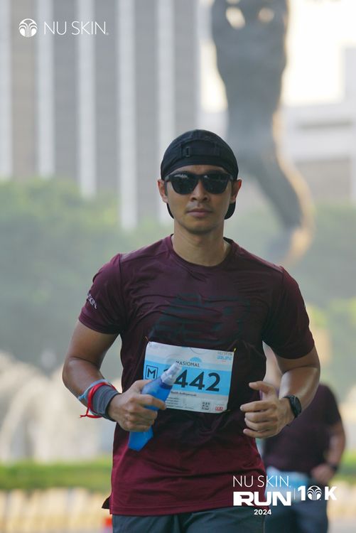 Race photo from Nu Skin Run 10K