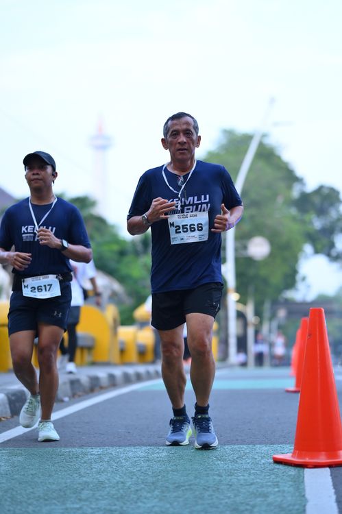 Race photo from KEMLU RUN 2025