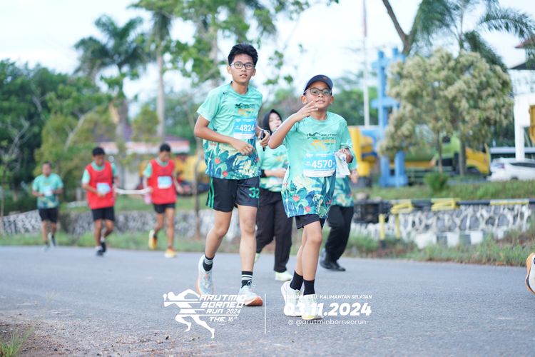 Race photo from Arutmin Borneo Run 2024