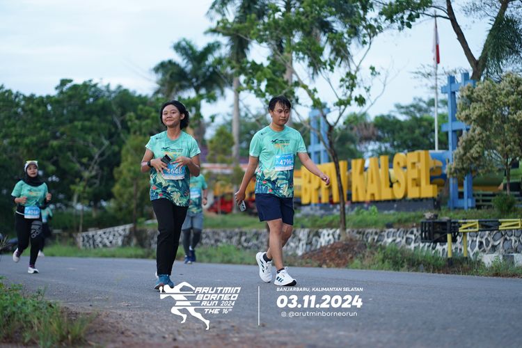 Race photo from Arutmin Borneo Run 2024