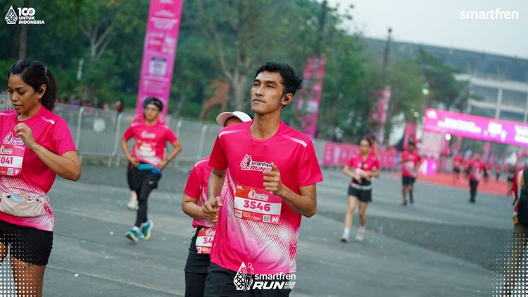 Race photo from Smartfren Run 2025 