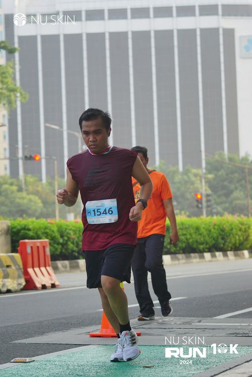 Race photo from Nu Skin Run 10K