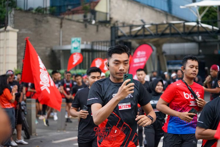 Race photo from ONE RUN 10K VIBES JAKARTA