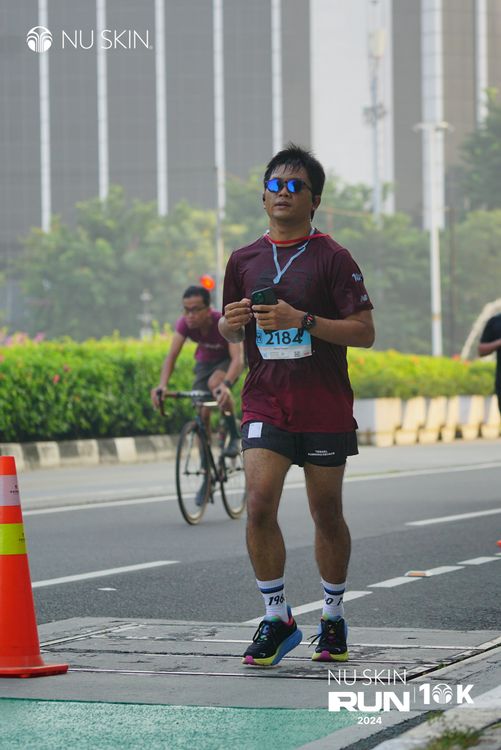 Race photo from Nu Skin Run 10K