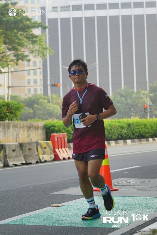 Race photo from Nu Skin Run 10K