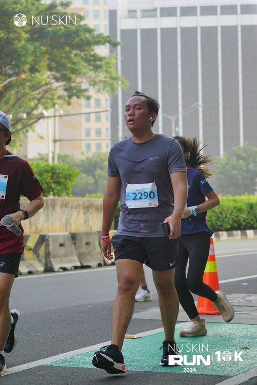 Race photo from Nu Skin Run 10K