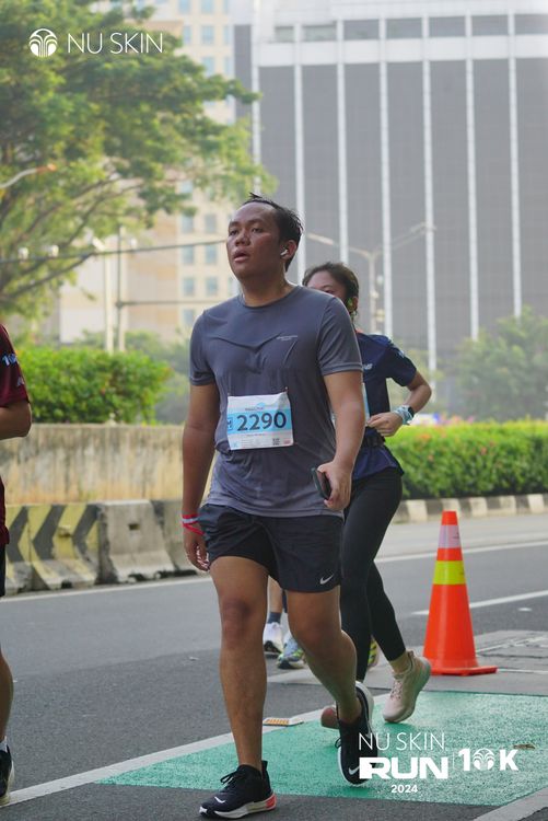Race photo from Nu Skin Run 10K