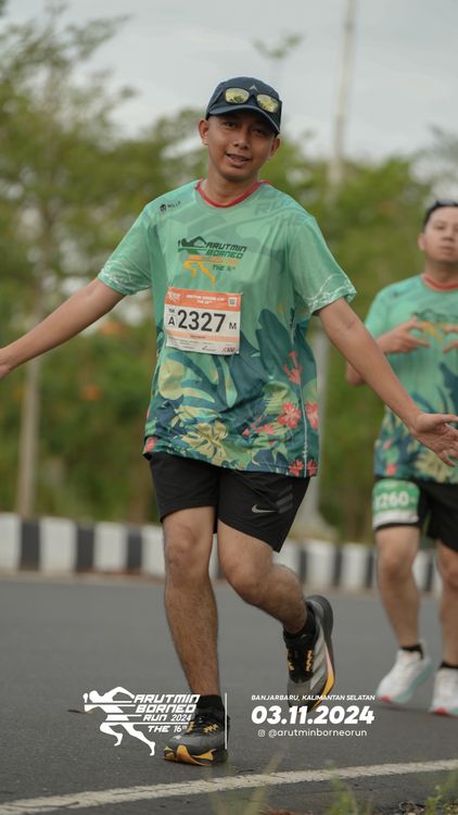 Race photo from Arutmin Borneo Run 2024