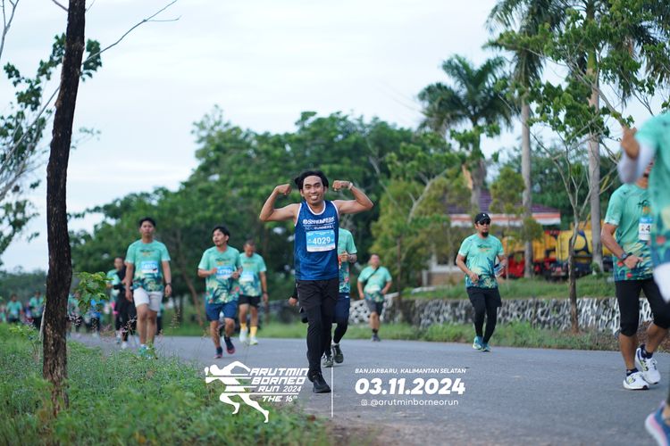 Race photo from Arutmin Borneo Run 2024