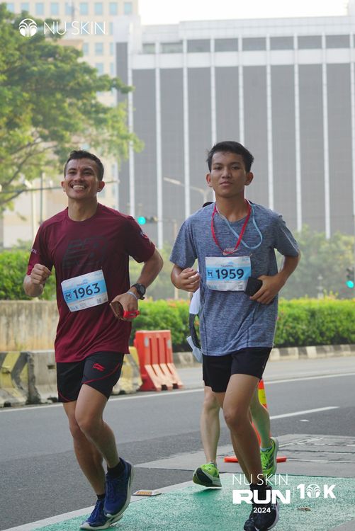 Race photo from Nu Skin Run 10K