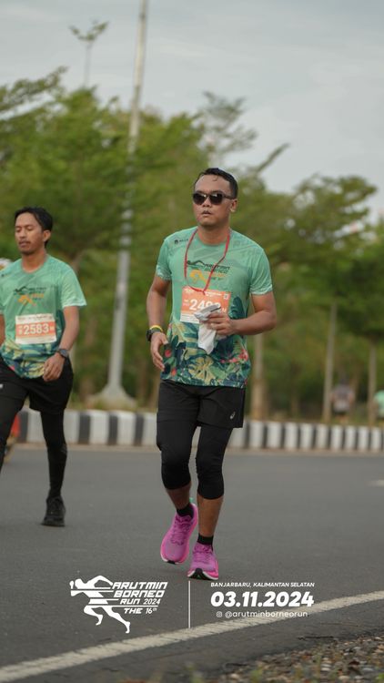 Race photo from Arutmin Borneo Run 2024