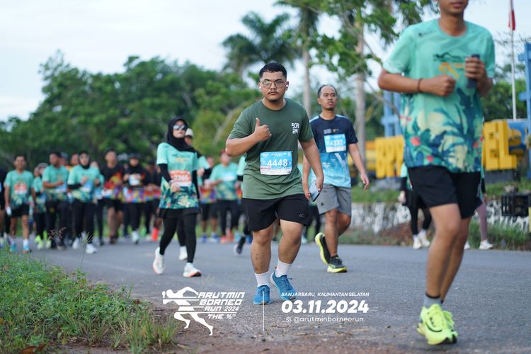 Race photo from Arutmin Borneo Run 2024