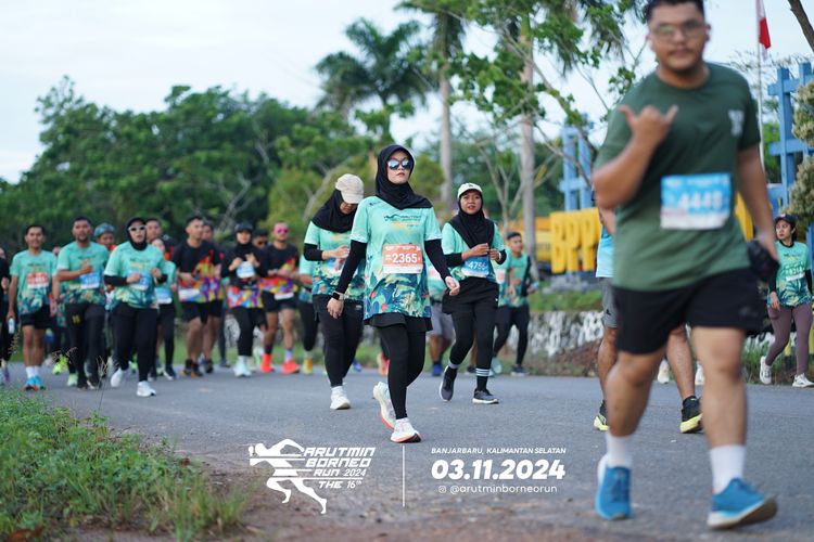 Race photo from Arutmin Borneo Run 2024