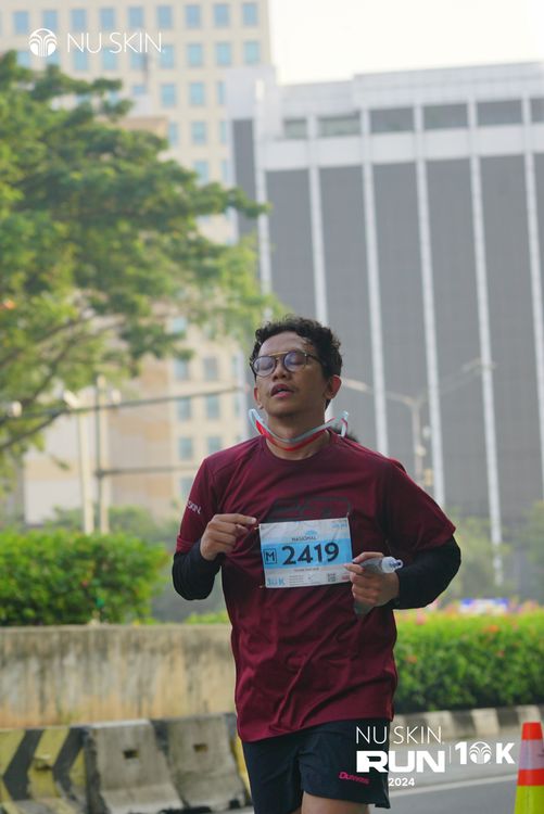 Race photo from Nu Skin Run 10K