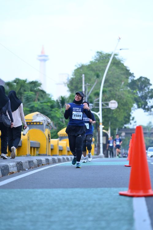 Race photo from KEMLU RUN 2025