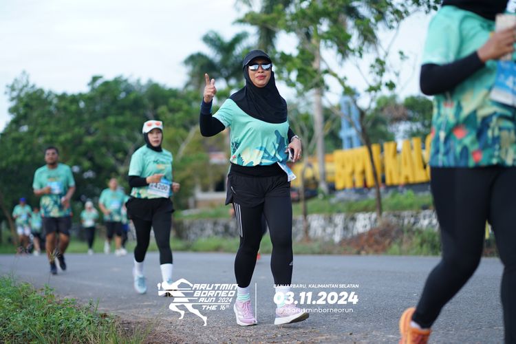 Race photo from Arutmin Borneo Run 2024