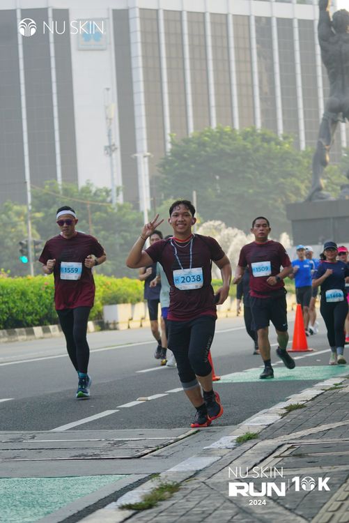 Race photo from Nu Skin Run 10K