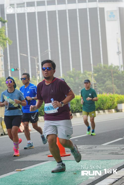 Race photo from Nu Skin Run 10K