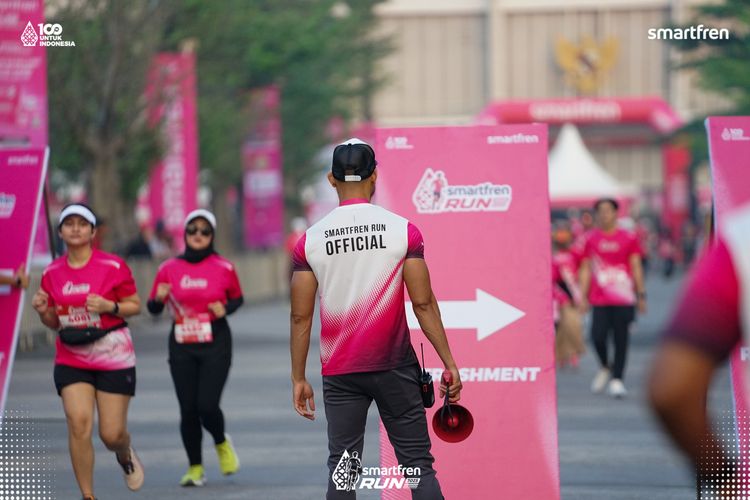 Race photo from Smartfren Run 2025 
