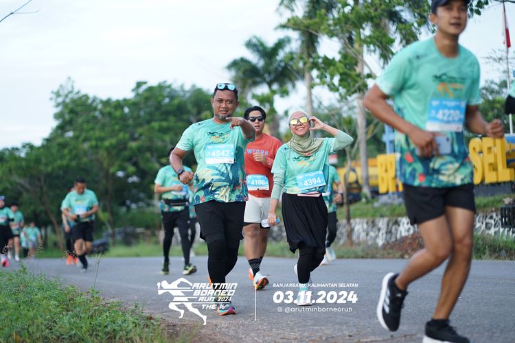 Race photo from Arutmin Borneo Run 2024