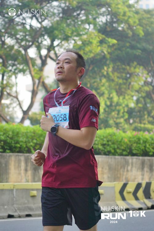 Race photo from Nu Skin Run 10K