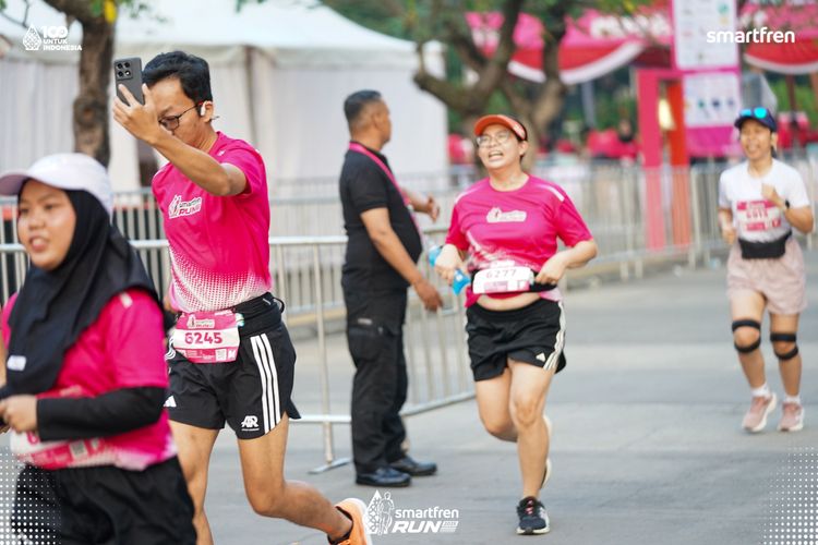 Race photo from Smartfren Run 2025 