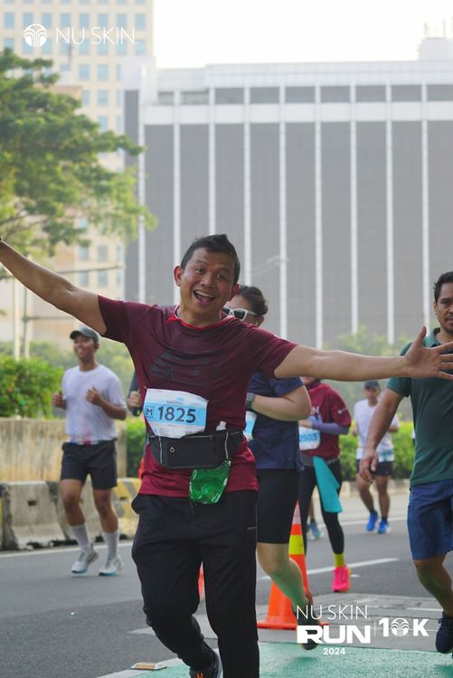 Race photo from Nu Skin Run 10K