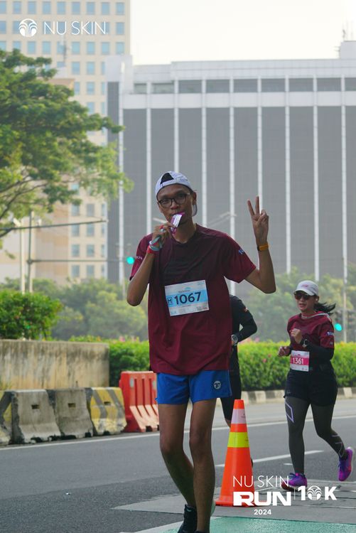 Race photo from Nu Skin Run 10K