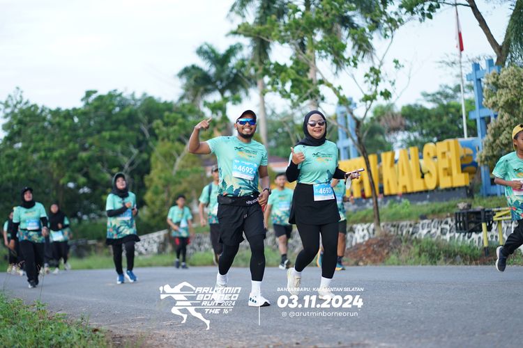 Race photo from Arutmin Borneo Run 2024